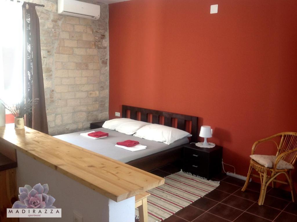 Apartments Madirazza Trogir Luaran gambar